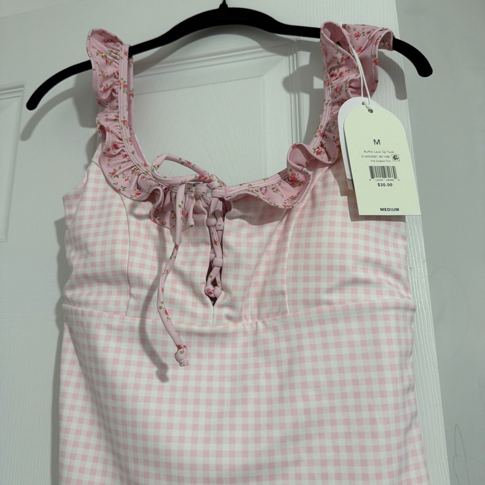 Blogilates Ruffle Lace Up Tank Pink Gingham Floral Activewear Top Medium NWT - Picture 4 of 8